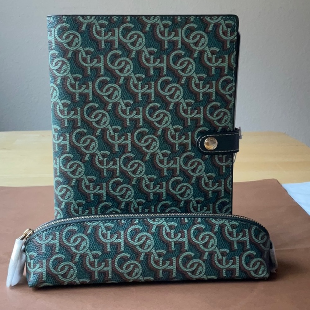 🤎💚🤎  NOTEBOOK AND PENCIL CASE WITH MONOGRAM PRINT 🤎💚🤎 NWT 🤎💚🤎